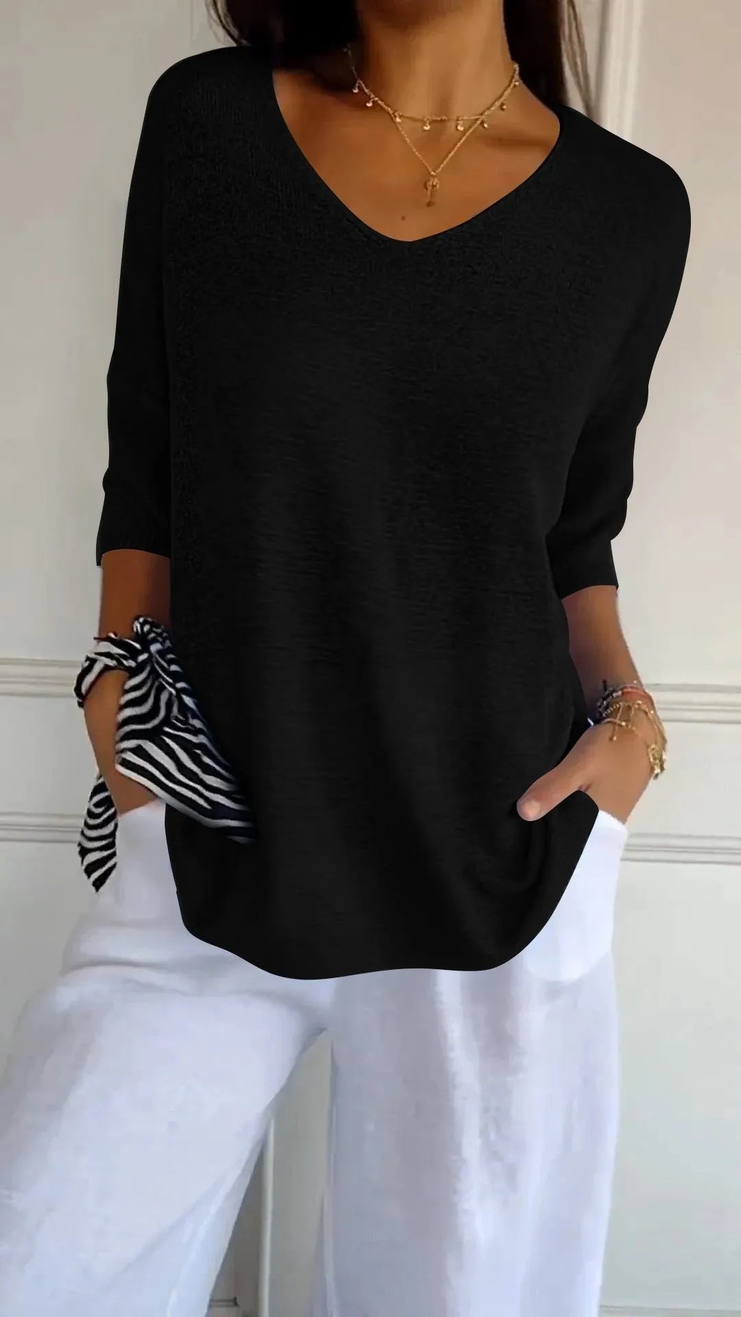 Kit 3 Blusas Luna® em Malha Leve – Decote V