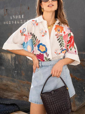Camisa Carla Estampa Floral Manga Curta